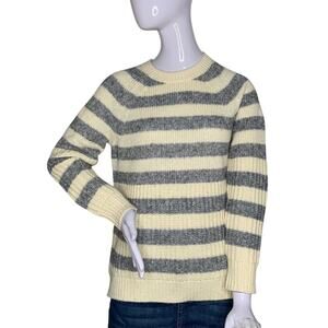 Banana Republic Italian Yarn Knit Sweater Size S